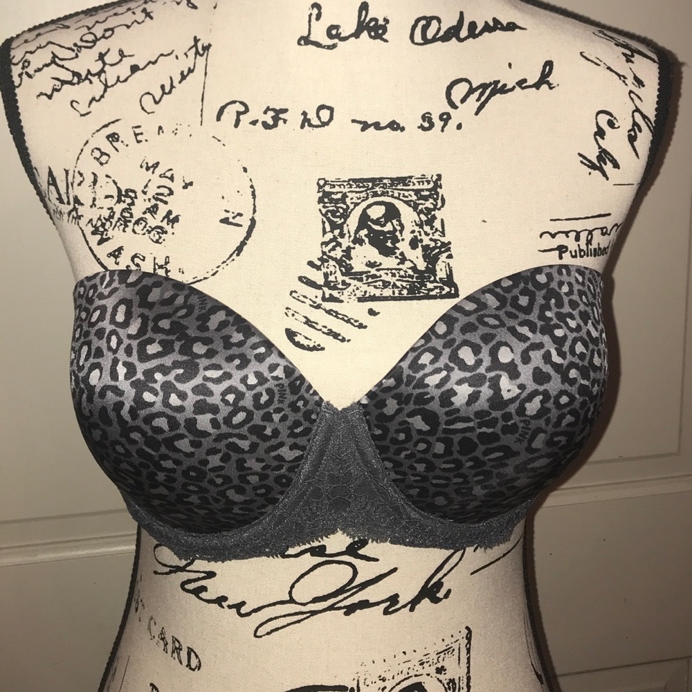 Victoria’s Secret Pink Multiple Way push up bra